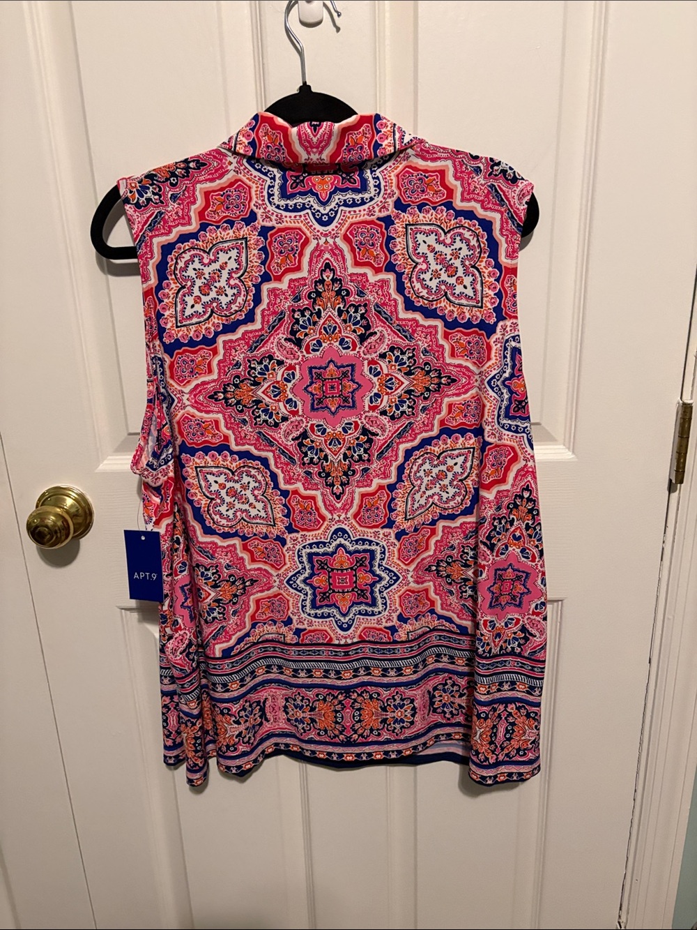 Apt. 9 Pink Paisley-Print Sleeveless Zip Polo Tank - Picture 5 of 6